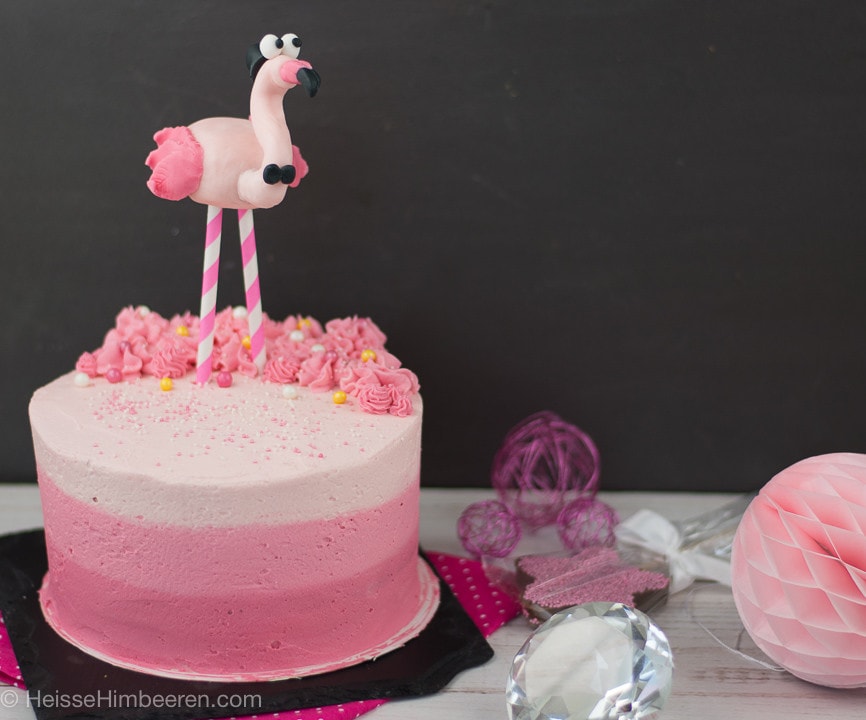 Eine rosa rote Flamingo Torte