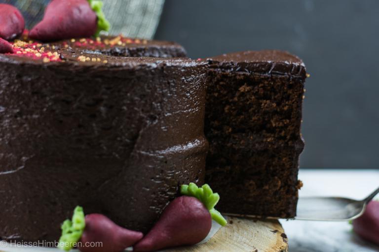 Saftiger Schokoladenkuchen mit roter Beete - Sehr einfach