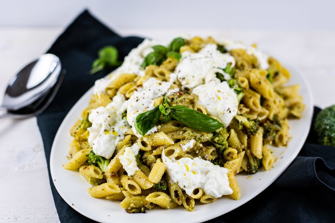 10 Minuten Nudelgericht mit grünem Pesto-7 – Heisse Himbeeren