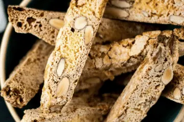 Cantuccini Rezept original italienisch – Mandelkekse aus der Toskana Original italienisches Cantuccini Rezept