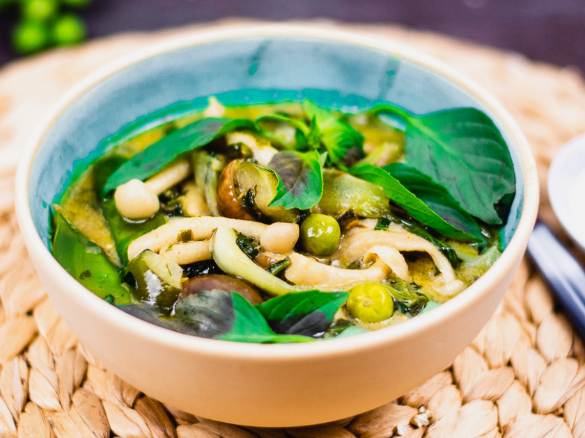 Das grüne Thai Curry Rezept ist sehr scharf aufgrund der grünen Curry Paste.