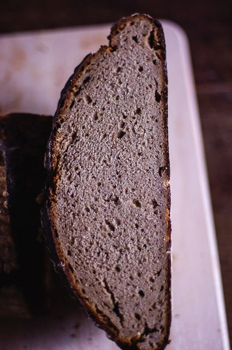 Ein halbes Brot selbst gebacken
