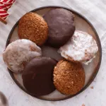 Saftige Elisenlebkuchen von Oma Saftiges Elisenlebkuchen Rezept von Oma