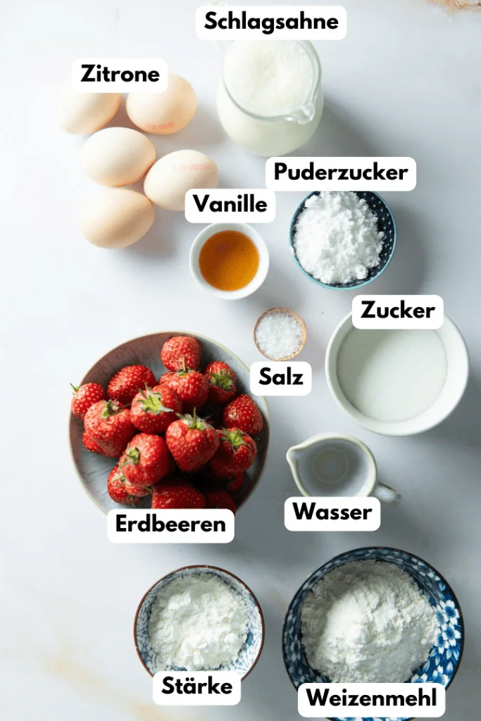 Alle Zutaten für das Erdbeer Biskuitrollen Rezept.
