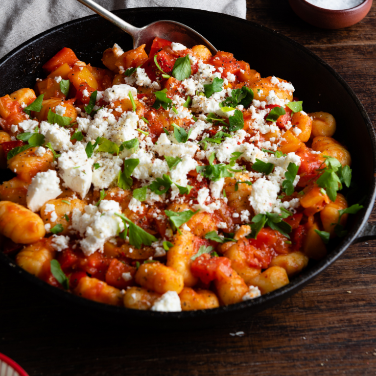 Mediterrane Gnocchi Gemüse Pfanne mit Feta in 10 Minuten (Veggie)