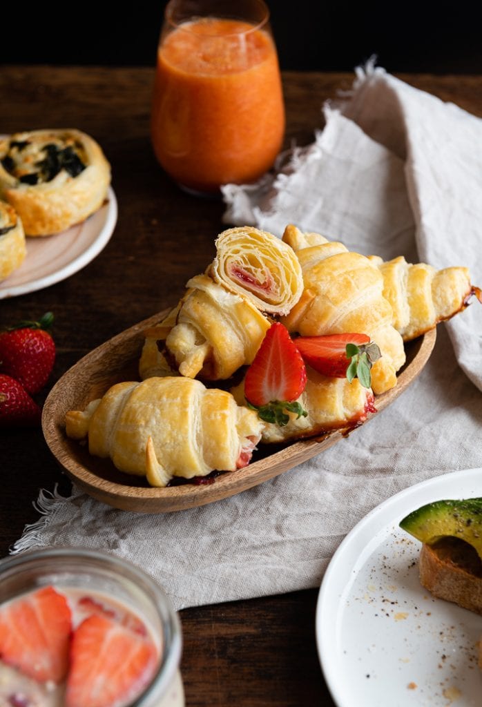 Mini Croissants aus Blätterteig.