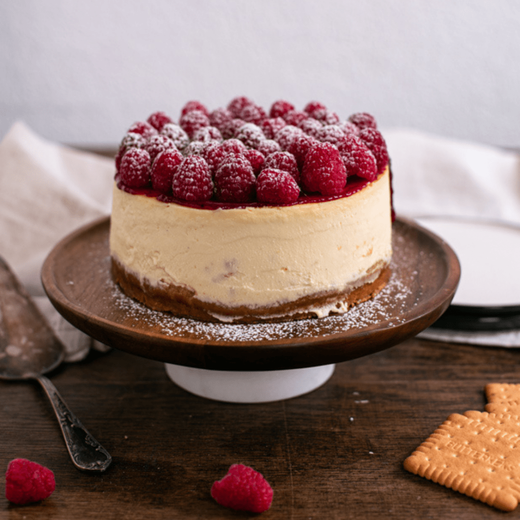 Der cremigste New York Cheesecake mit Himbeeren