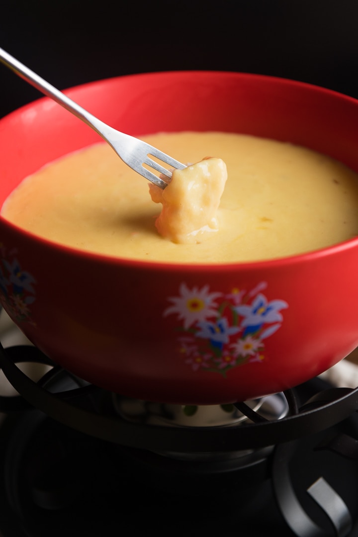 Das beste Schweizer Käsefondue ohne Alkohol