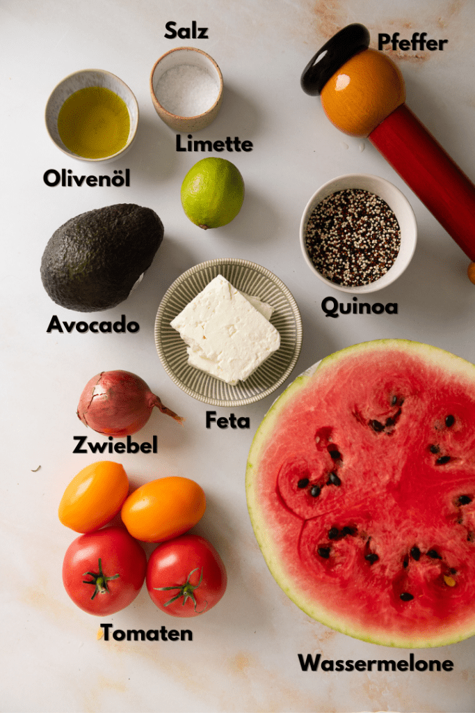 Alle Zutaten für das Quinoa Salat mit Feta & Avocado Rezept.
