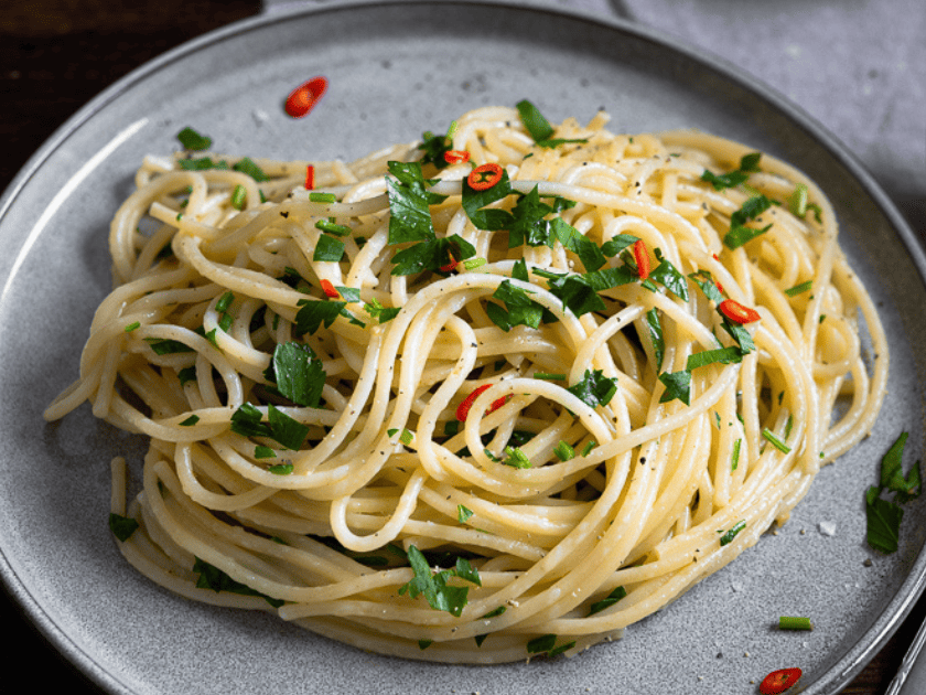 Spaghetti Aglio e Olio Originalrezept in 10 Minuten
