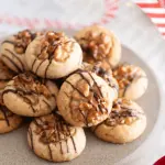 Omas schnelle Walnussplätzchen (ohne Ausstechen, in 10 Minuten im Ofen!) Omas Walnussplätzchen ohne Ausstechen