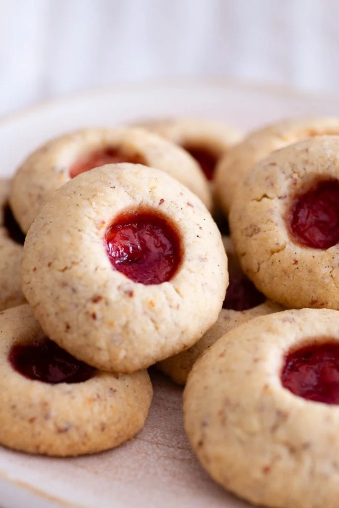 Die fertig gebackenen Husarenkrapfen nach Omas Rezept.