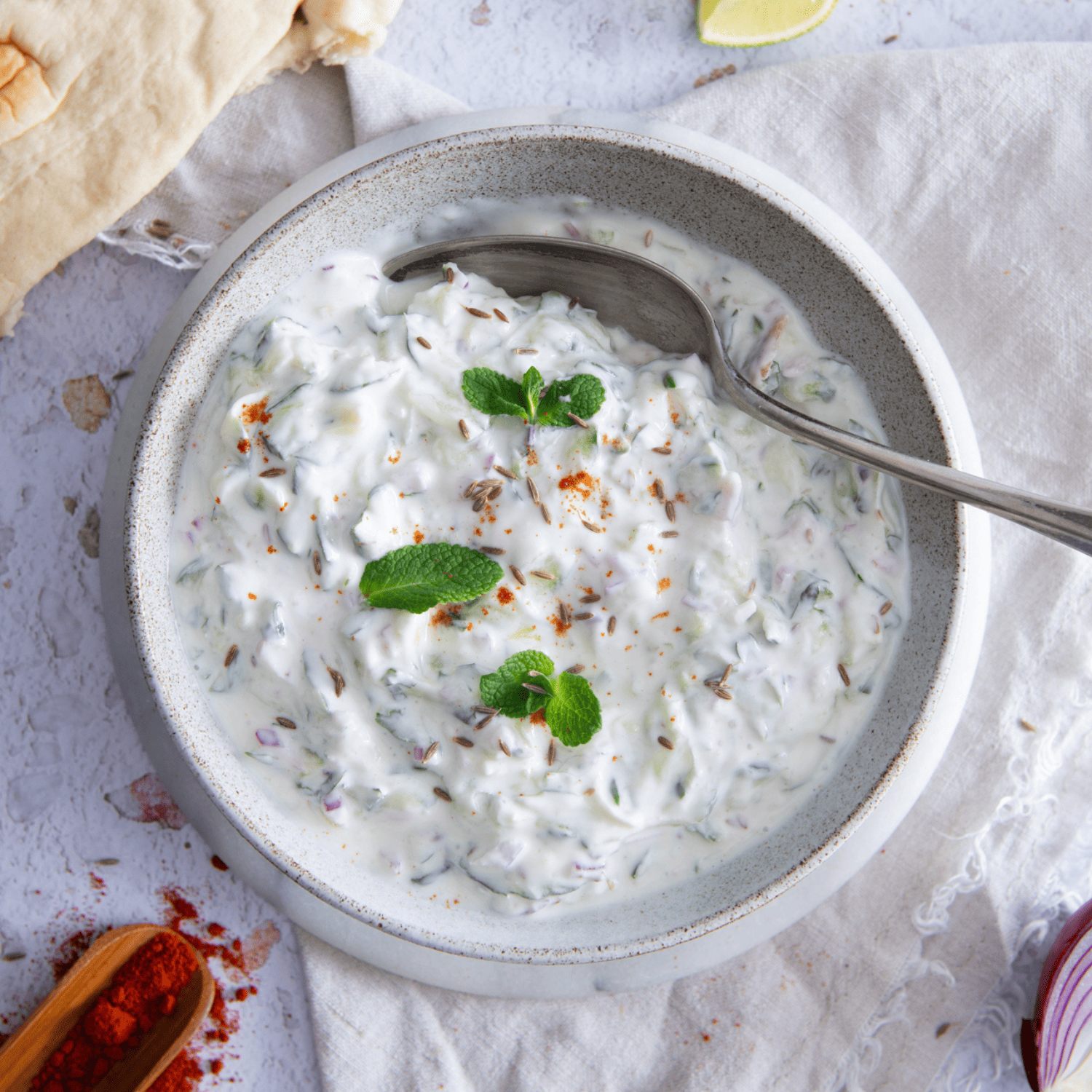 Gurken Raita Rezept Original mit Joghurt Gurken Raita Rezept Original mit Joghurt