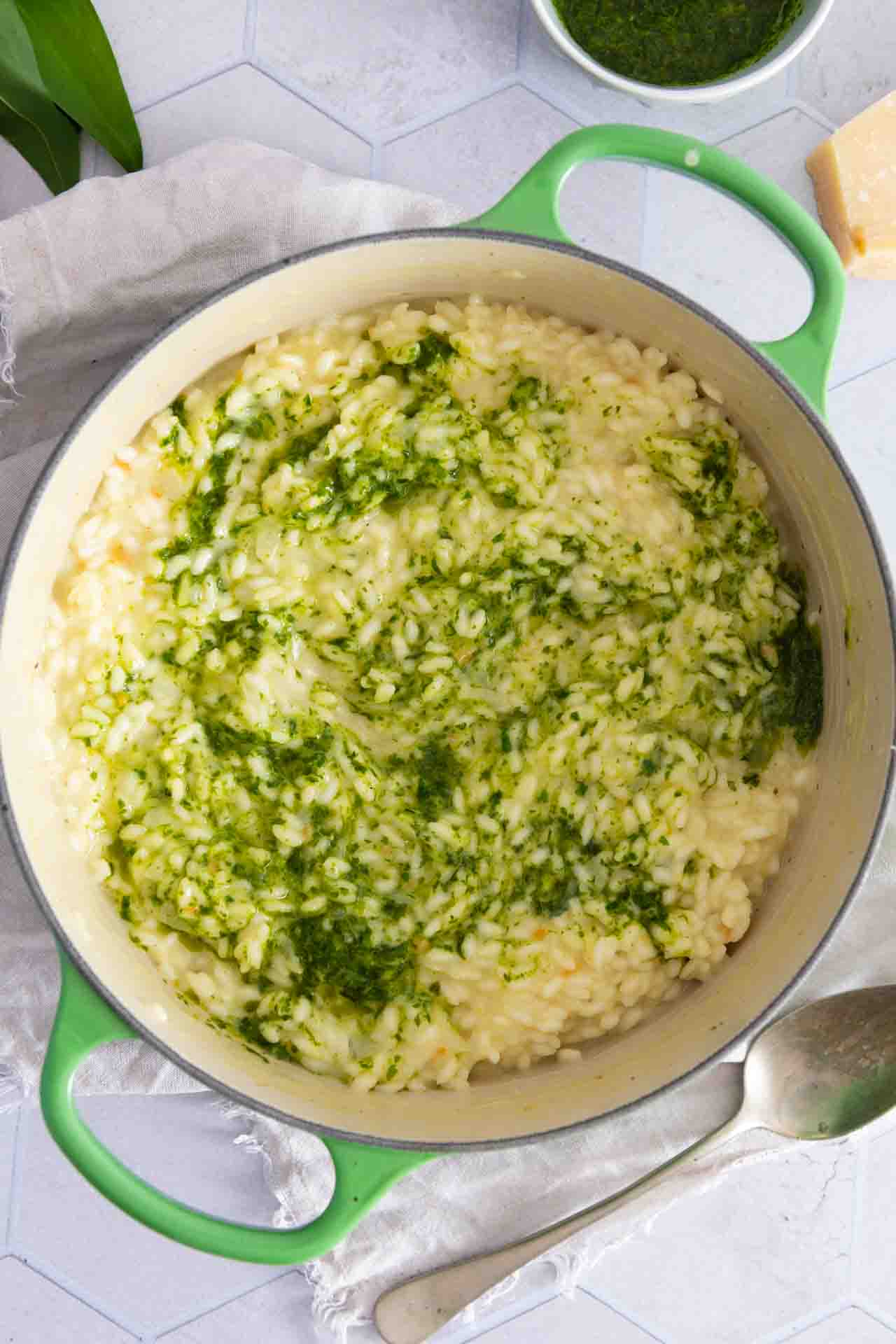 Bärlauch Risotto - schnell & so einfach Bärlauch Risotto - schnell & so einfach