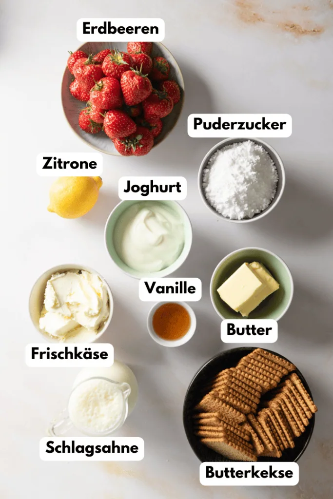 Alle Zutaten für das Erdbeerkuchen ohne Backen mit Keksboden Rezept.