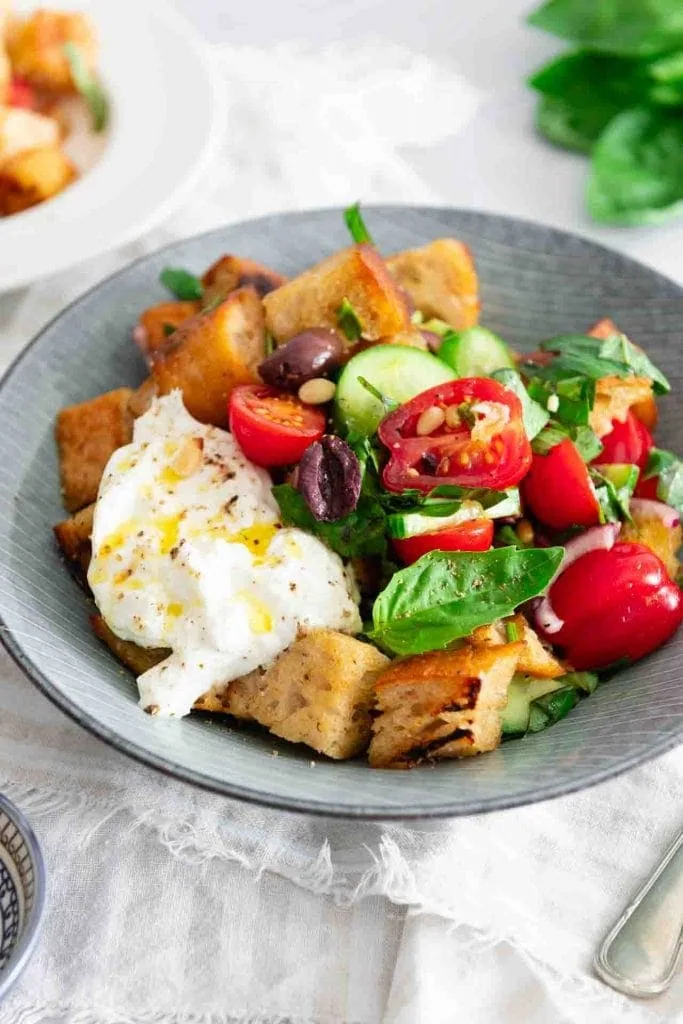 Italienischer Brotsalat
