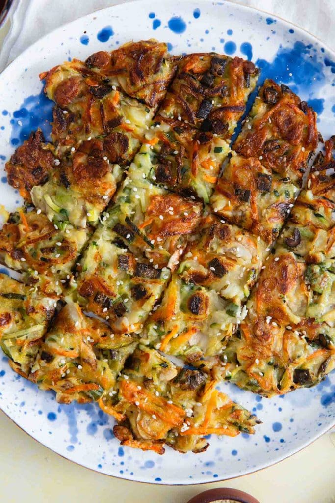 Koreanische Pfannkuchen mit Gemüse - Yachaejeon