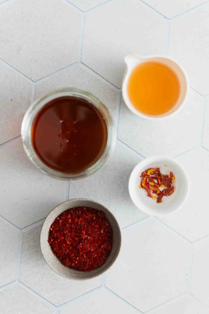Alle Zutaten für den Hot Honey