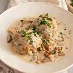 Omas Rahmschwammerl mit Semmelknödel