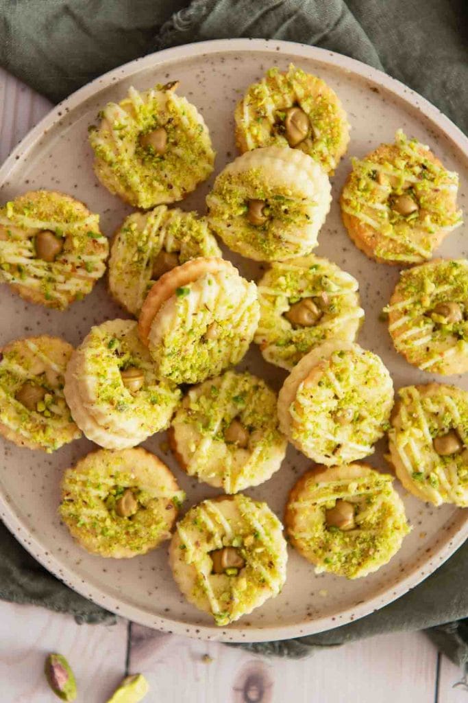 Die fertigen Pistazienplätzchen von oben.