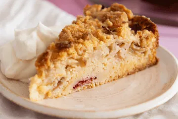 Schneller Rhabarberkuchen mit Streuseln Thumbnail