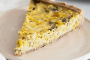 Saftige Lauchquiche: Ein einfaches Rezept für den Alltag Saftige Lauchquiche mit Bergkäse (Vegetarisch)