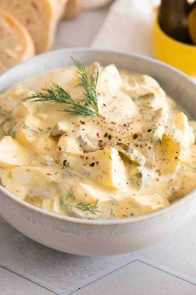 Eiersalat zu Hause selber machen.