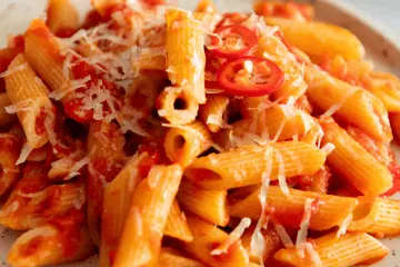Penne all’Arrabbiata (original italienisch) Penne Arrabiatta