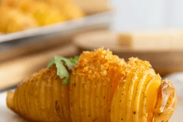 Fächerkartoffeln im Backofen (Hasselback Kartoffeln) Fächerkartoffeln im Backofen (Hasselback Kartoffeln)