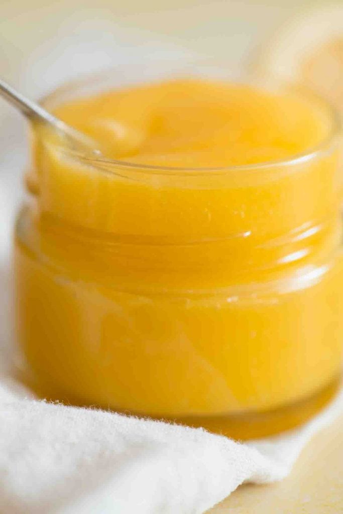 Der Lemon Curd in der Nahaufnahme.
