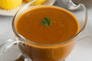Vegane Bratensoße – kräftig und würzig Vegane Bratensoße Rezept: einfach & voller Umami